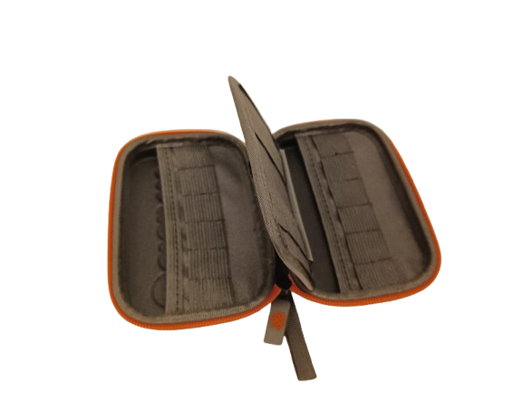 CASE SADHU PEQUENO 10